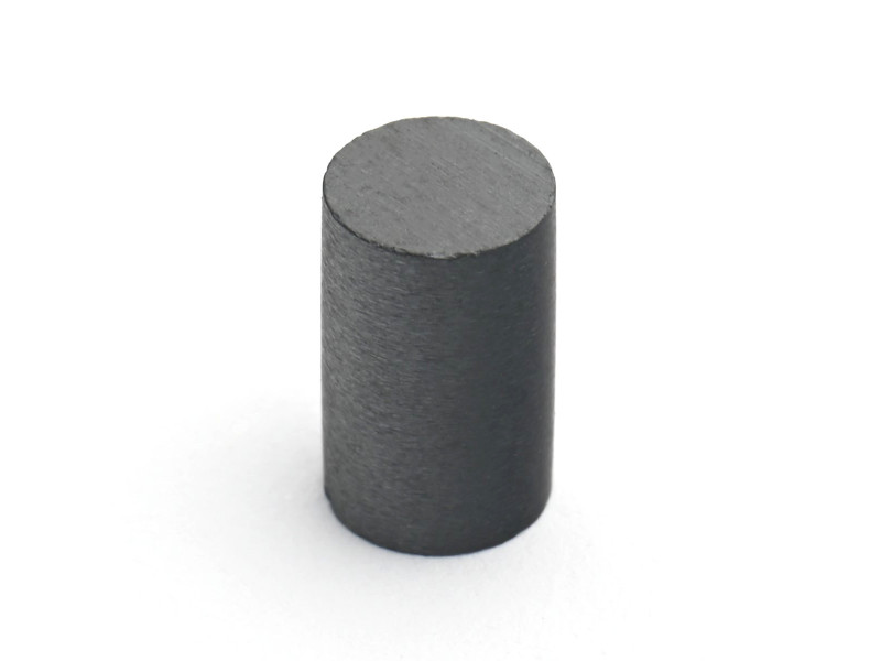 D6 x 9,7 / F30 - feritni magnet