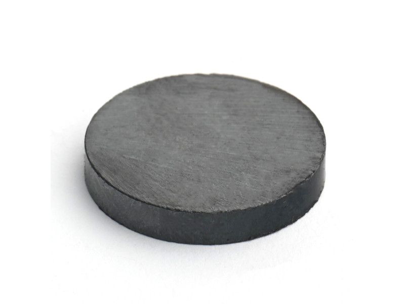 D18 x 3 / F30 - feritni magnet
