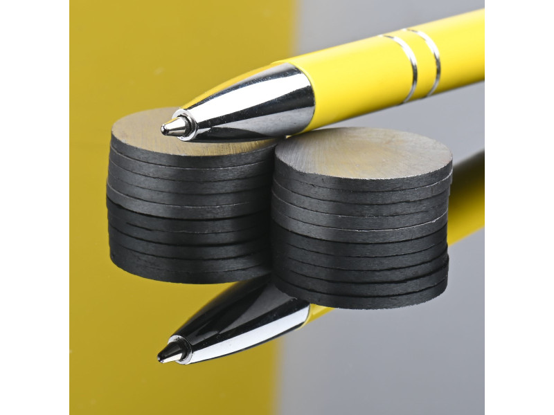 D20 X 1,5 / F30 - feritni magnet