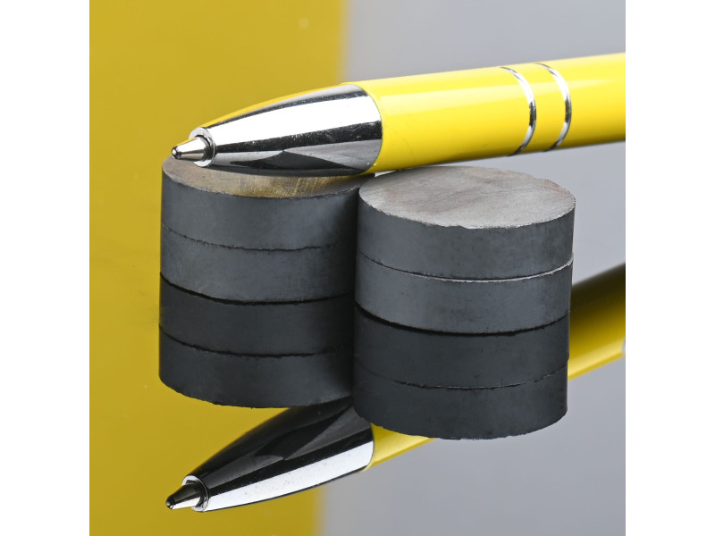 D20 x 5 / F30 - feritni magnet