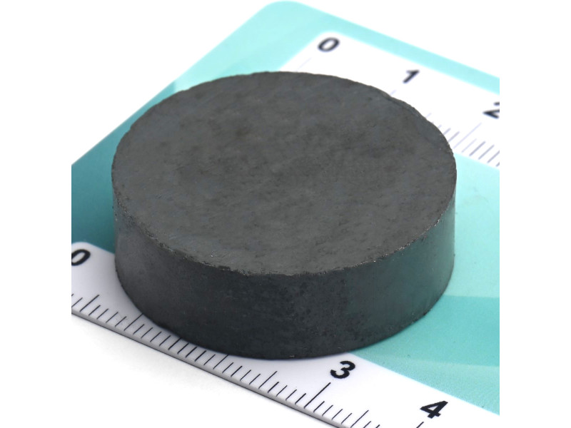 D32 x 10 / F30 - feritni magnet