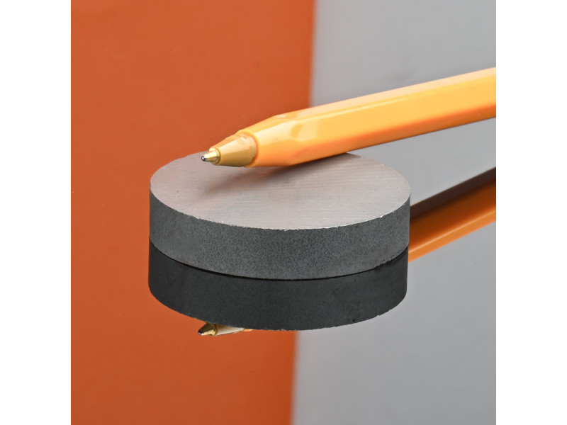 D40 x 8 / F30 - feritni magnet