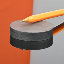 D50 x 10 / F30 - ferrit mágnes