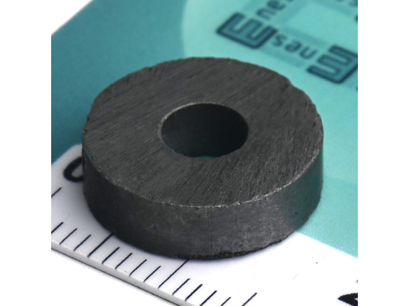 D14 x d5 x 4 / F30 - ferrittmagnet