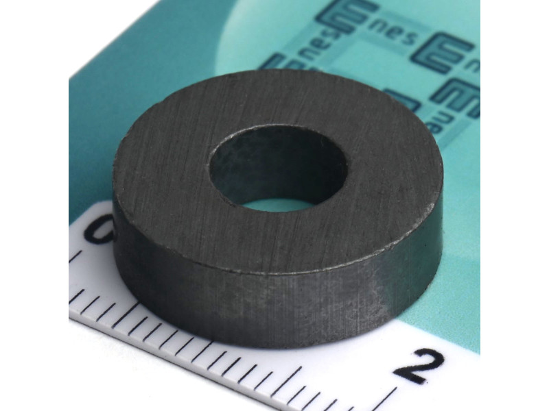 D17,5 x d7,5 x 5 / F30 - ferrit mágnes