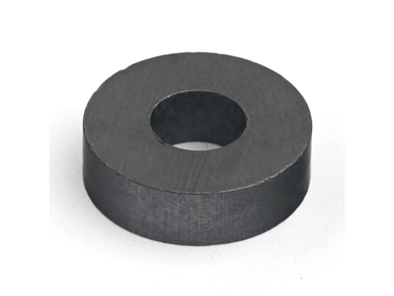 D17,5 x d7,5 x 5 / F30 - ferrit mágnes