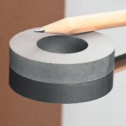 D45 x d22 x 9 / F30 - feritni magnet
