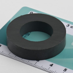 D39 x d22,5 x 9 / F30 - ferrit mágnes