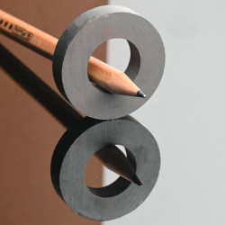 D36 x d18 x 8 / F30 - ferrittmagnet
