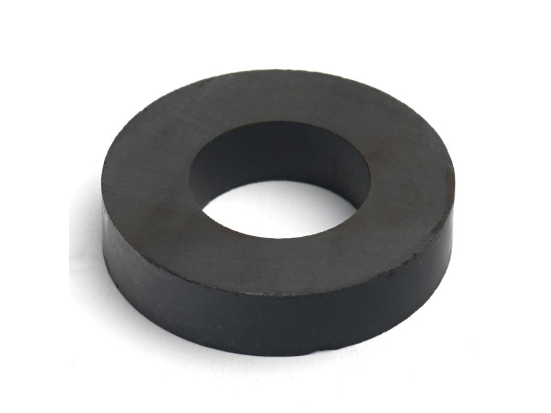 D36 x d18 x 8 / F30 - feritni magnet