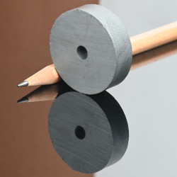 D34 x d5,5 x 10 / F30 - feritni magnet