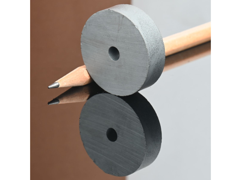 D34 x d5,5 x 10 / F30 - ferrit mágnes