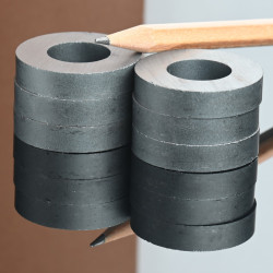 D32 x d16 x 7 / F30 - ferrittmagnet