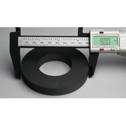 D90 x d45 x 13 / F30 - feritni magnet