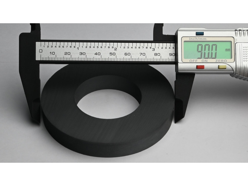 D90 x d45 x 13 / F30 - feritni magnet