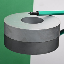 D90 X d36 X 20 / F30 - ferrittmagnet