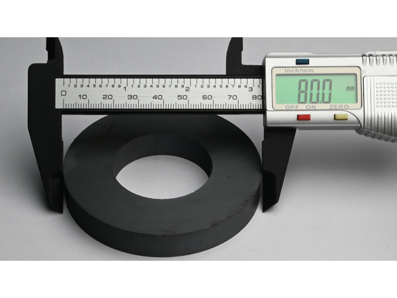 D80 x d40 x 12 / F30 - feritni magnet