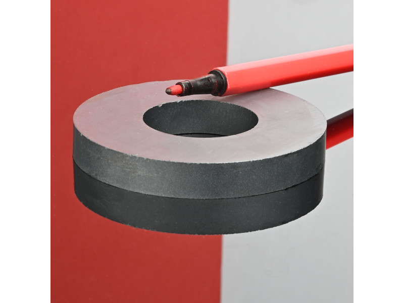 D70 x d32 x 10 / F30 - ferrittmagnet
