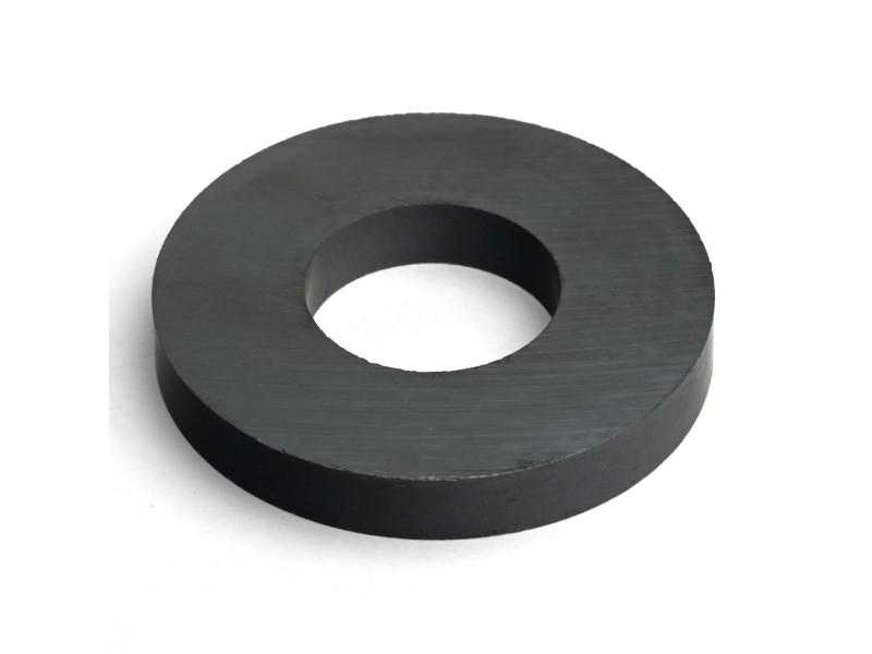 D70 x d32 x 10 / F30 - ferrittmagnet