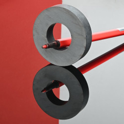 D55 x d24 x 12 / F30 - feritni magnet