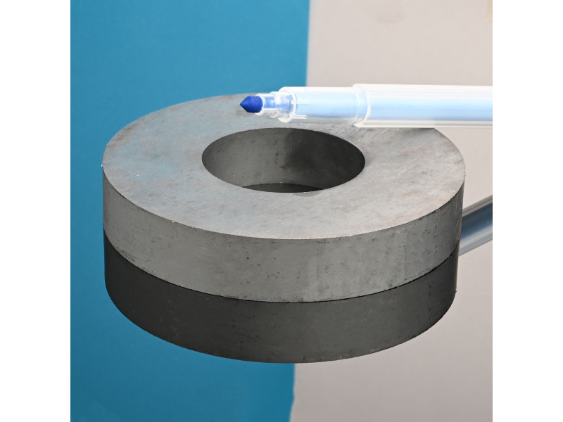 D100 x d45 x 18 / F30 - feritni magnet