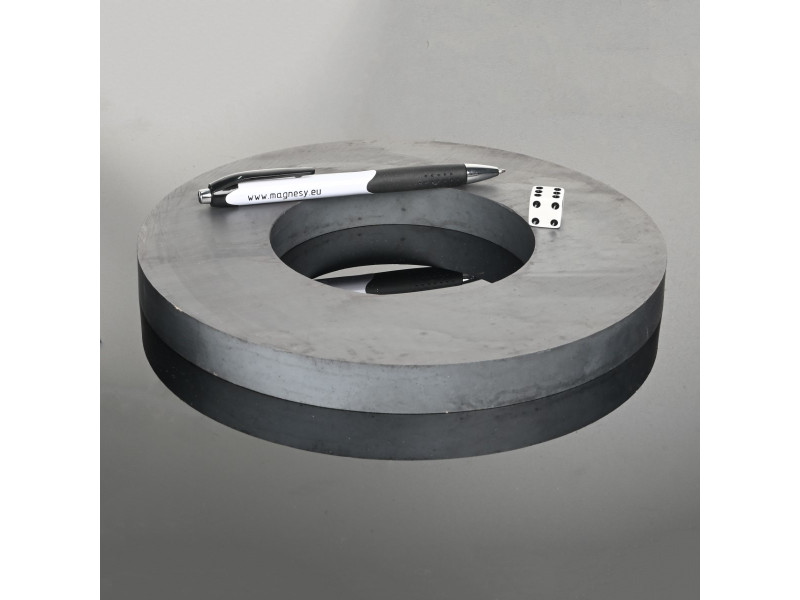 D220 x d110 x 20 / F30 - ferrit mágnes