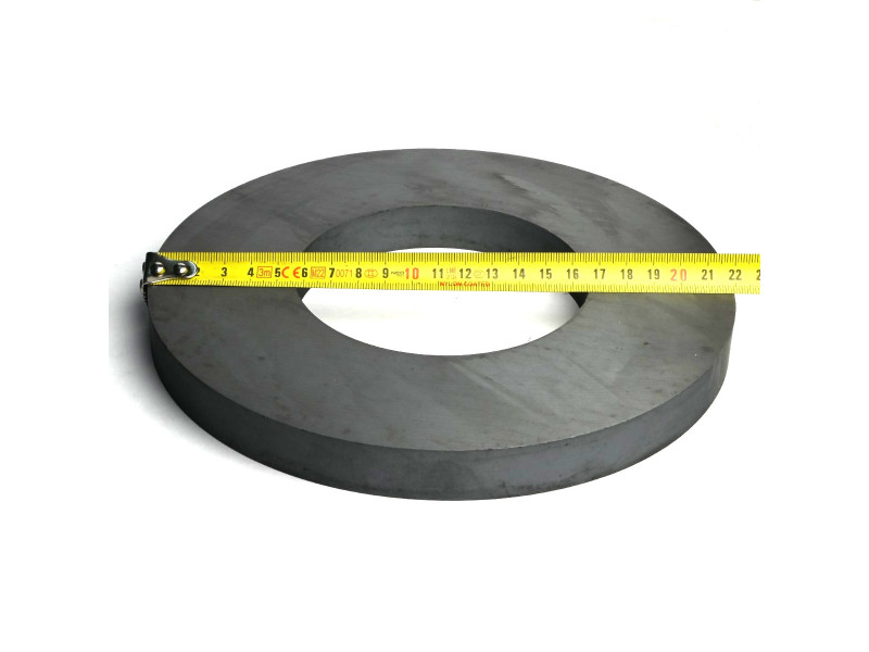 D220 x d110 x 20 / F30 - feritni magnet