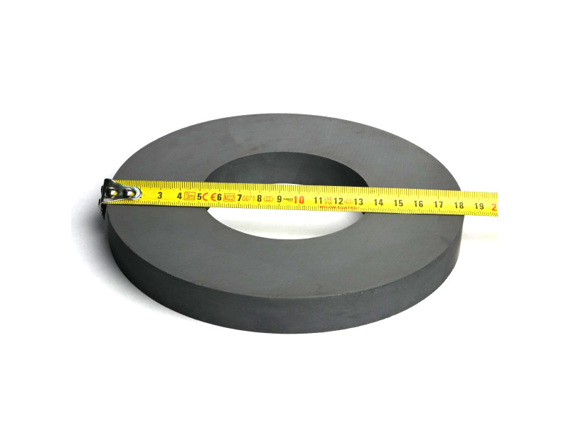 D180 x d87 x 20 / F30 - feritni magnet