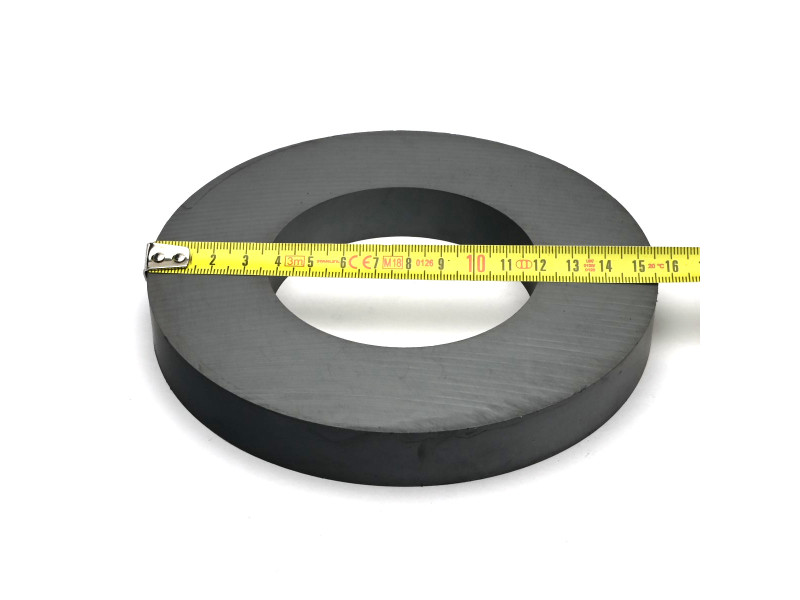 D157 x d84 x 20 / F30 - ferrittmagnet