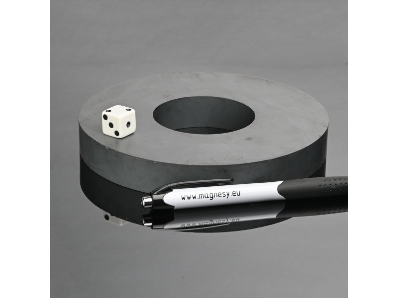 D145 x d60 x 20 / F30 - feritni magnet