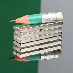 40 x 5 x 3 / N38SH - Neodimov magnet (NdFeB)