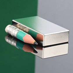 45 x 25 x 10 / N35 - Neodimov magnet (NdFeB)