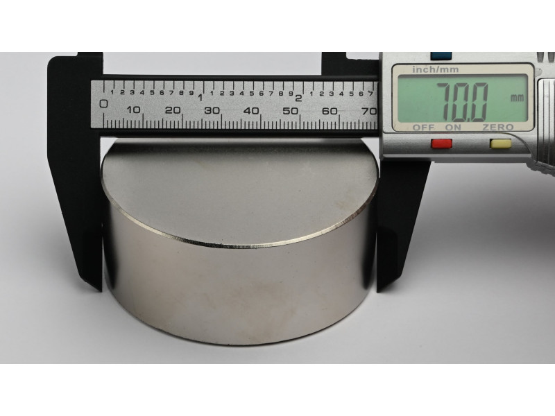 D70 x 30 / N38 - Neodimov magnet (NdFeB)