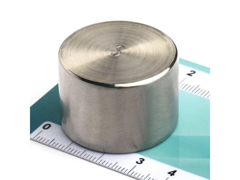 NdFeB Magnet mit Gehäuse D32 x 22 / N