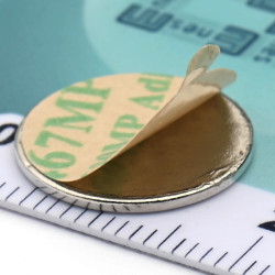 D15 x 1 / N38 - Neodimyum mıknatıs (NdFeB) / kendinden yapışkanlı, bantlı 3M 467MP