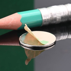 D15 x 1 / N38 - Neodimov magnet (NdFeB) / samolepilni, s trakom 3M 467MP