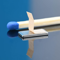 10 x 5 x 1 / N38 - Neodymiummagnet (NdFeB) / selvklebende, med tape 3M 467MP