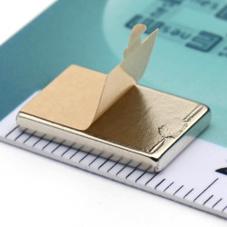 15 x 10 x 2 / N38 - Neodymmagnet (NdFeB) / selvklebende, med tape 3M 467MP