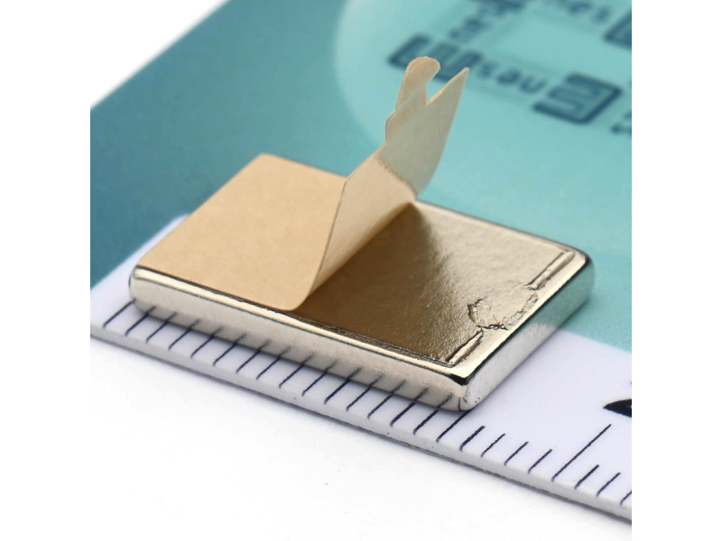 15 x 10 x 2 / N38 - neodimov magnet (NdFeB) / samolepilni, s trakom 3M 467MP