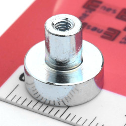 Gövde içinde mıknatıs, çap 13 mm, M3 vida soketli - neodimyum