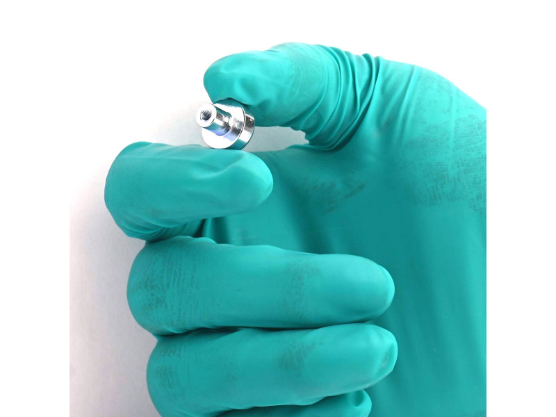 Magnet i hölje, diameter 13 mm, med skruvhylsa M3 - neodymium