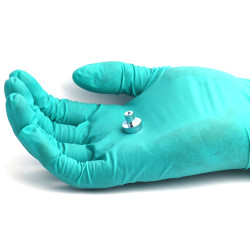 Magnet i hus, diameter 13 mm, med skruehylse M3 - neodymium