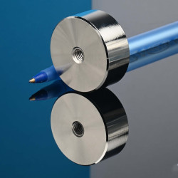 Magnet, priemer 35 mm, vnútorný závit M6, výška 15 mm, neodymový