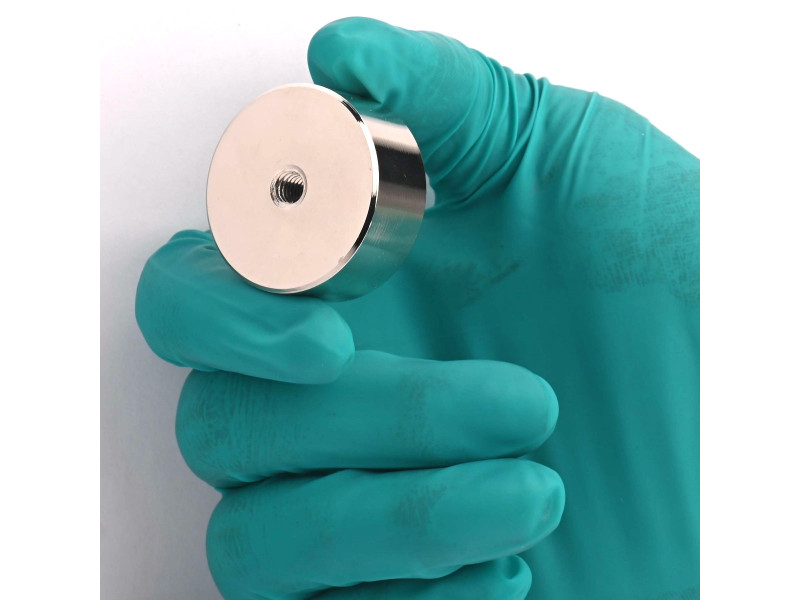 Magnet, diameter 35 mm, M6 innvendig gjenge, høyde 15 mm, neodymium