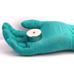 Magnet, diameter 35 mm, M6 innvendig gjenge, høyde 15 mm, neodymium