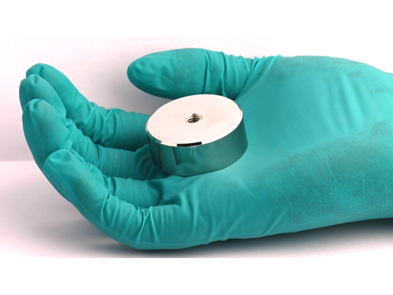 Mıknatıs, çap 40 mm, M6 iç dişli, yükseklik 15 mm, neodimyum