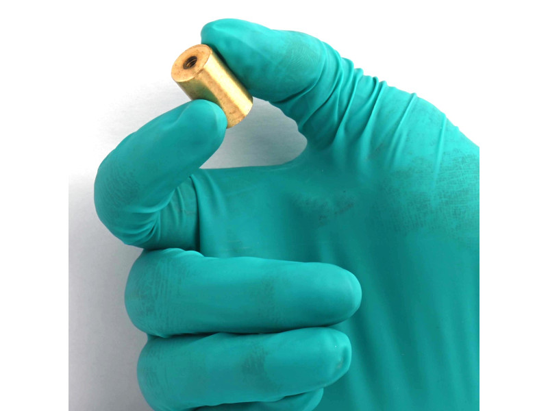 Magnet i messinghus, diameter 13 mm, M4 innvendig gjenge, høyde 20 mm, neodymium