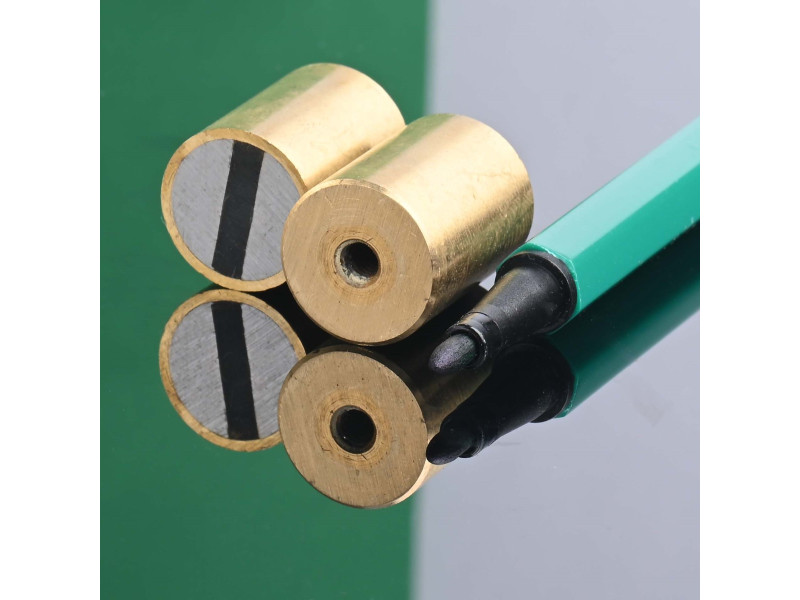 Magnet i messinghus, diameter 15 mm, M4 innvendig gjenge, høyde 20 mm, neodymium