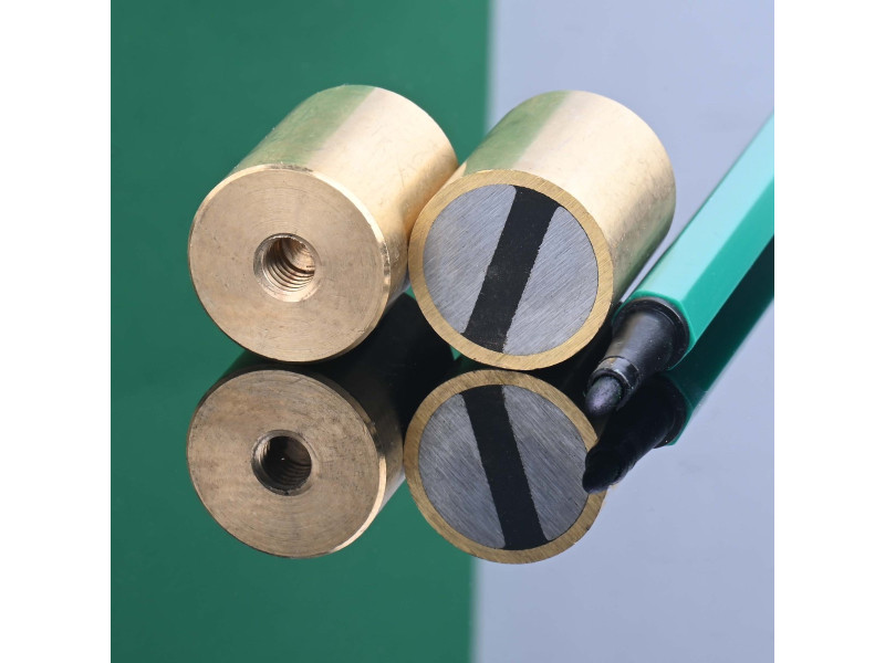 Pirinç gövde içinde mıknatıs, çap 20 mm, M6 iç dişli, yükseklik 25 mm, neodimyum