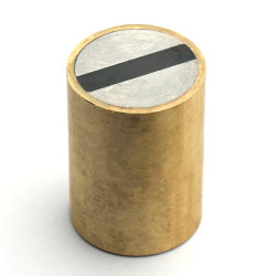 Magnet v medeninastem ohišju, premer 25 mm, notranji navoj M6, višina 35 mm, neodim